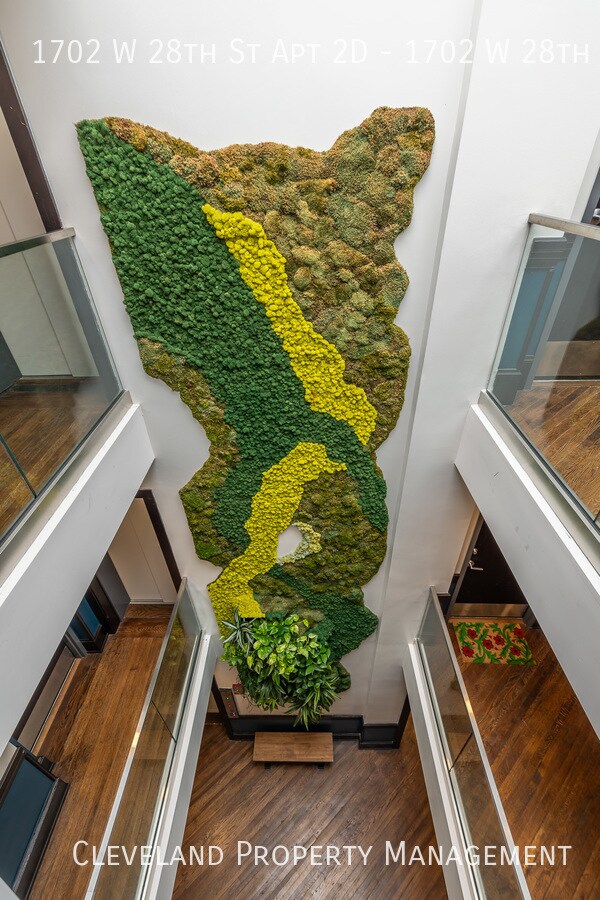 Building Photo - Modern Ohio City Studio Apartment