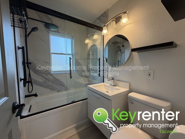 Building Photo - 1823 S Sprague Ave