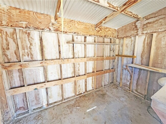 Building Photo - 3120 E Easy St