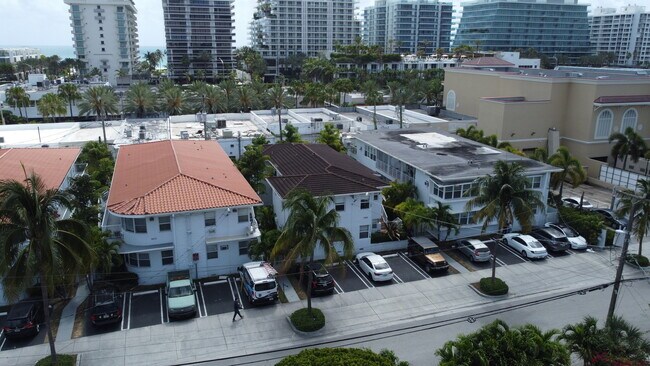 Building Photo - 9465 Abbott Ave