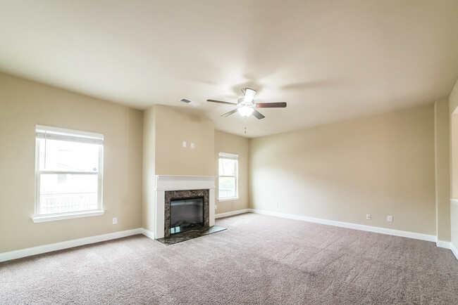 Building Photo - 12291 Anchor Way