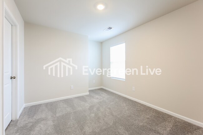 Building Photo - 4054 Rustling Grass Trl