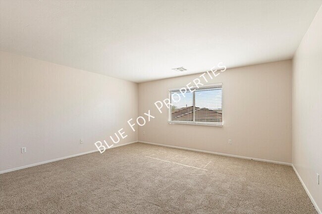 Building Photo - 8277 W Zlacket Dr