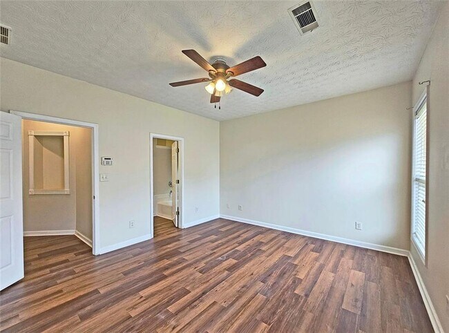 Building Photo - 735 Cool Weather Dr