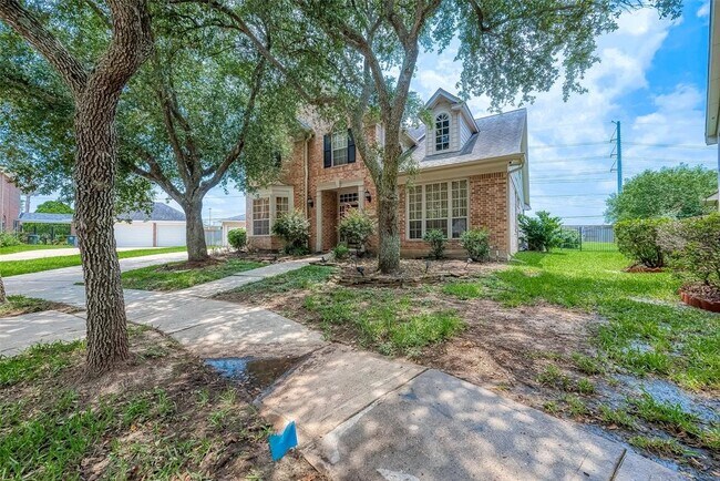 Building Photo - 1914 Rosebay Ct