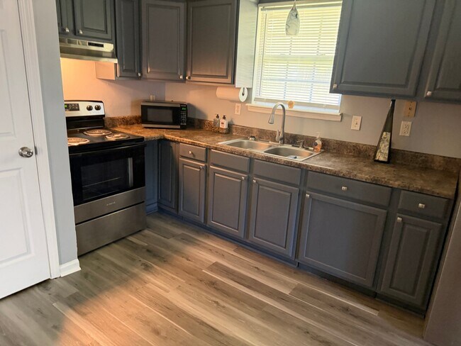 Building Photo - 202 A.B. Cotton Dr