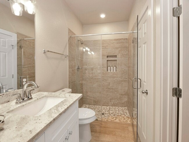 Building Photo - 3535 Mt Pleasant St