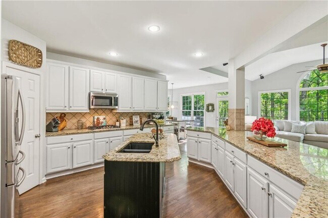 Building Photo - 4750 Spring Wood Trace