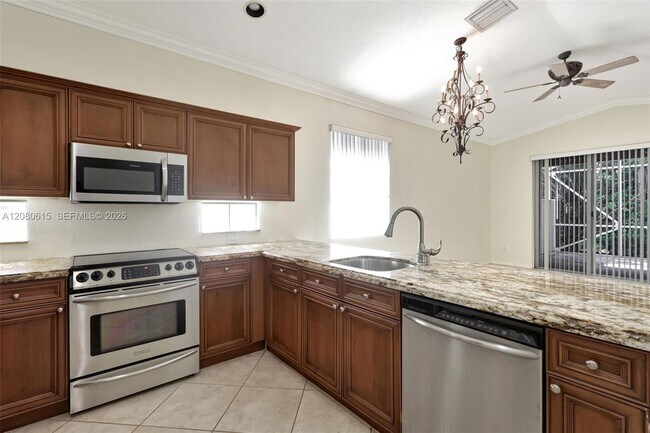 Building Photo - 8481 Siciliano St