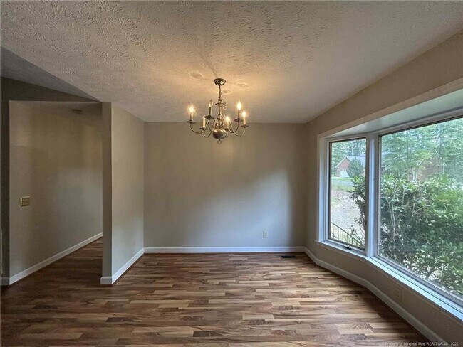 Building Photo - 8043 Canterbury Cir