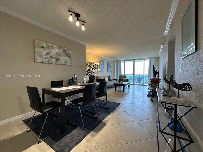 Building Photo - 2501 S Ocean Dr