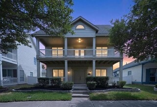 Building Photo - 1013 Wenk Ct