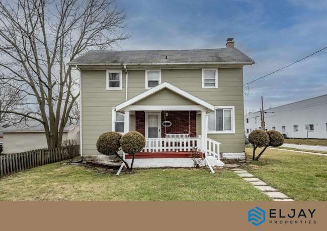 Primary Photo - 424 N Indiana Ave