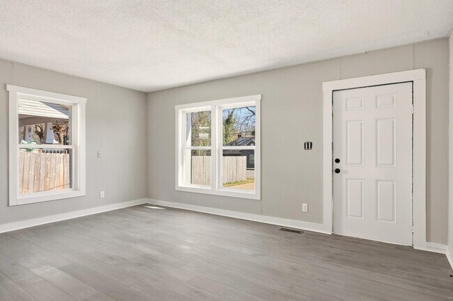 Building Photo - 5225 Central Ave