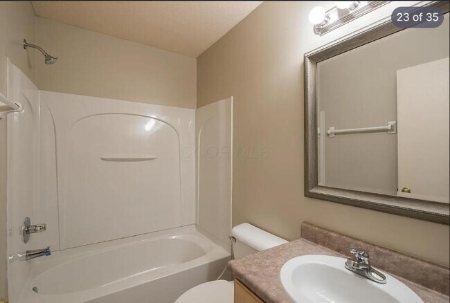 Building Photo - 5499 Glenchester Dr