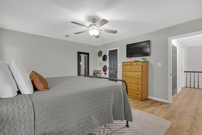 Building Photo - Call Sabrina Thomas at 757-767-0767 for more information