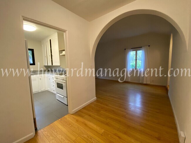 Building Photo - 02025FO