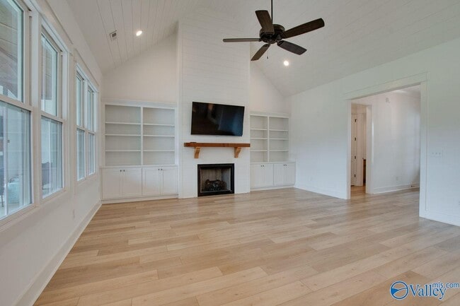 Building Photo - 6128 Pembrook Pond Pl SE