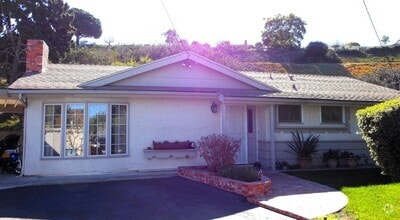 Building Photo - FOR RENT: Charming Single Level House, Pri...