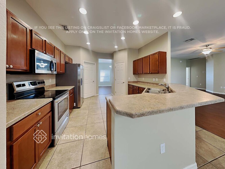 Building Photo - 6250 Cornerstone Dr