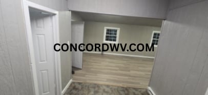 Building Photo - 207 Burch St