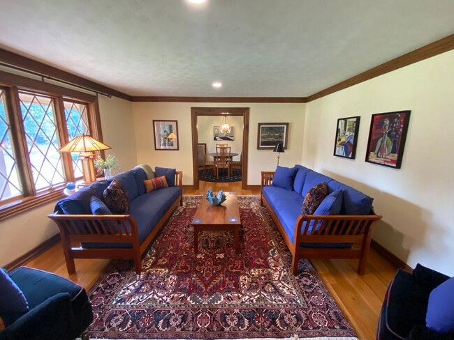 Building Photo - Heather Hills Retreat