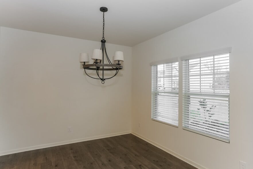 Building Photo - 1007 Brooksland Pl