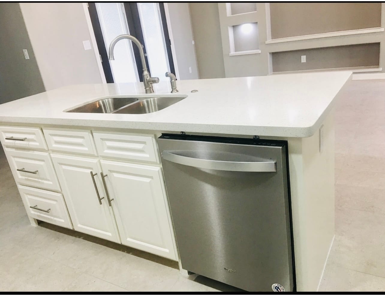 Building Photo - 3873 Tolosa St