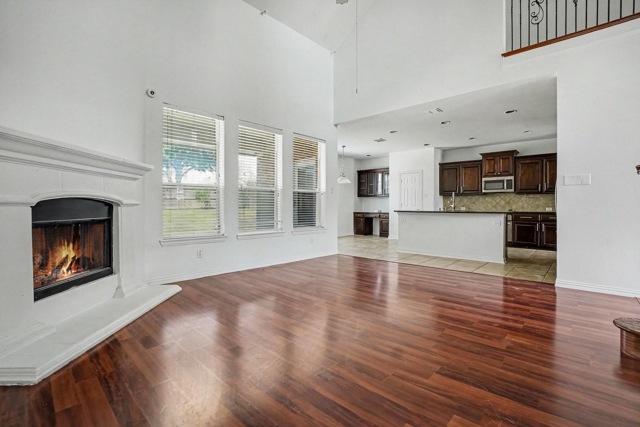 Building Photo - 3023 Riverwood Ln