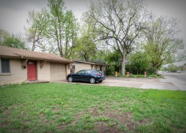 Building Photo - 3-Bedroom House Near City Park!