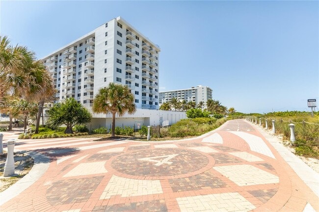 Building Photo - 401 Ocean Dr