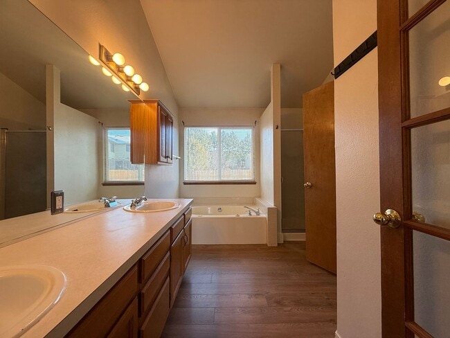 Building Photo - Beautiful Briargate Living: 5 Bedrooms, Walk-In Closets & 5-Piece Suite