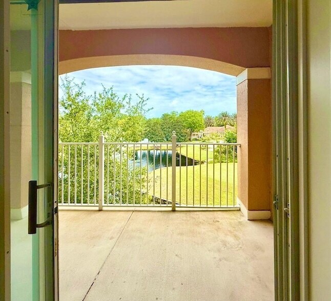 Primary Photo - 625 Fairway Dr