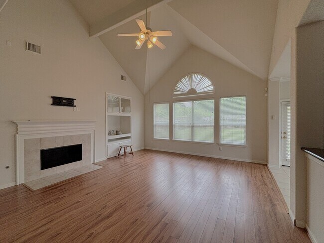 Building Photo - 19538 Piney Lake Dr