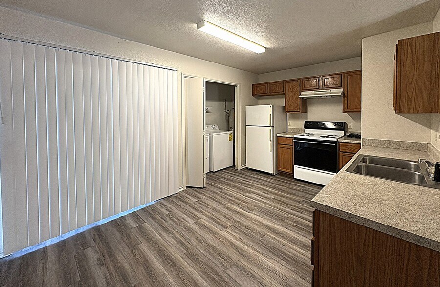 Building Photo - 1611 Inca Dr