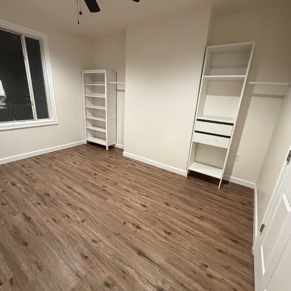 Building Photo - 5416 Black St