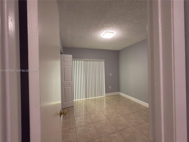 Building Photo - 2630 W 76th St