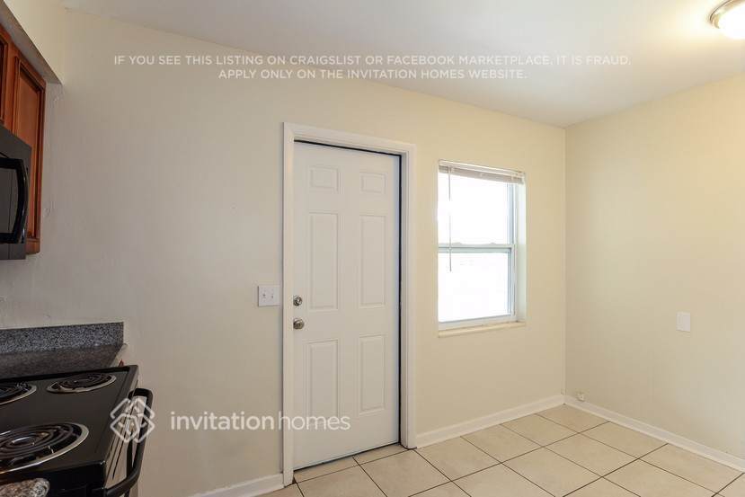 Building Photo - 2901 34th Ave N