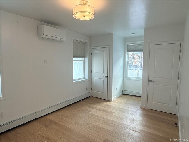 Building Photo - 48-23 44th St