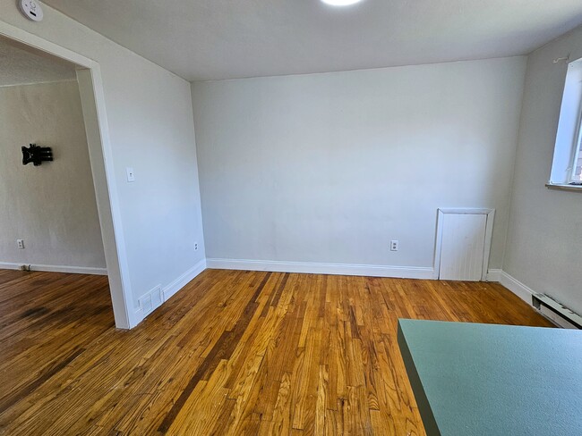 Building Photo - 10816 Highpoint Dr