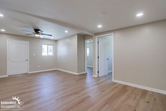 Building Photo - Newly Remodeled 4Bdm 2Ba Home Located in t...