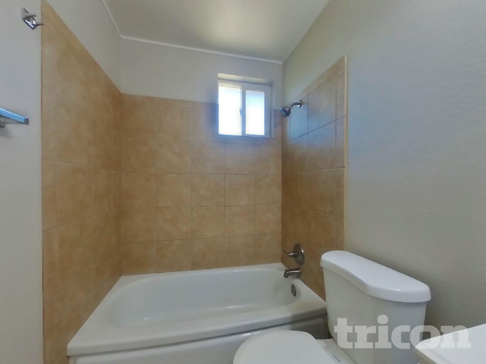 Building Photo - 1475 Knights Row