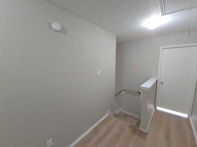 Building Photo - 21802 Westfield Ridge Dr