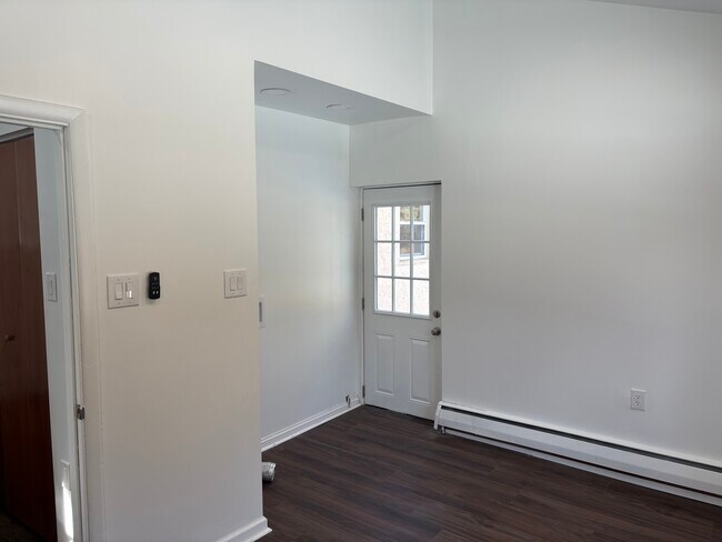 Building Photo - 77 Winding Ln