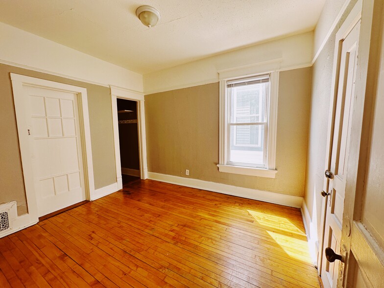 Building Photo - 2531 N Murray Ave