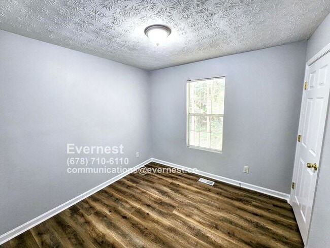Building Photo - 736 Ashley Ln