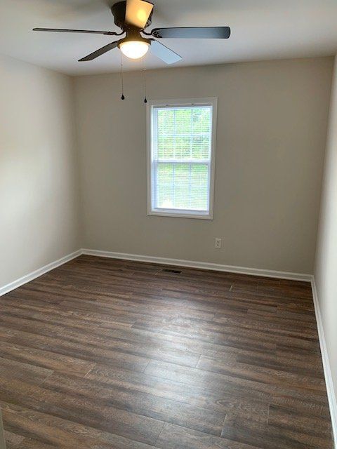 Building Photo - 3975 Sterling Pointe Dr