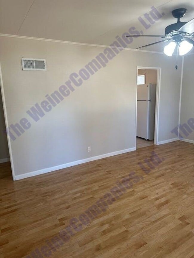 Building Photo - 2bd 1ba House Available for Sublease Octob...
