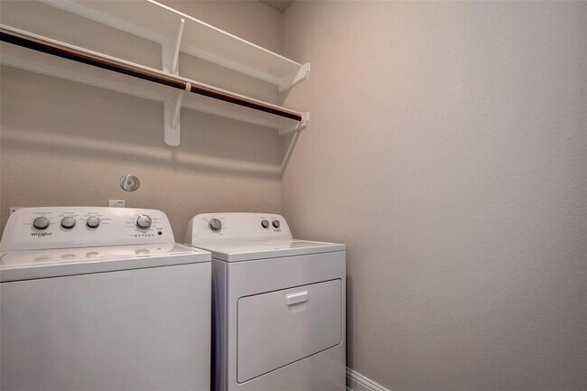 Building Photo - 4 Centennial Ridge Pl