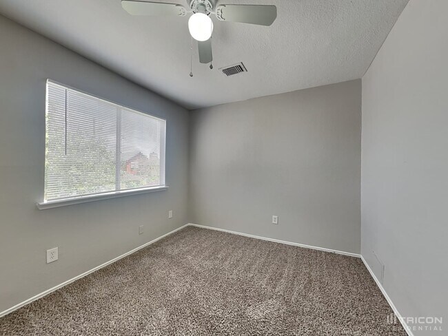 Building Photo - 16327 Petaluma Drive Houston TX